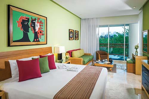 Resort Img